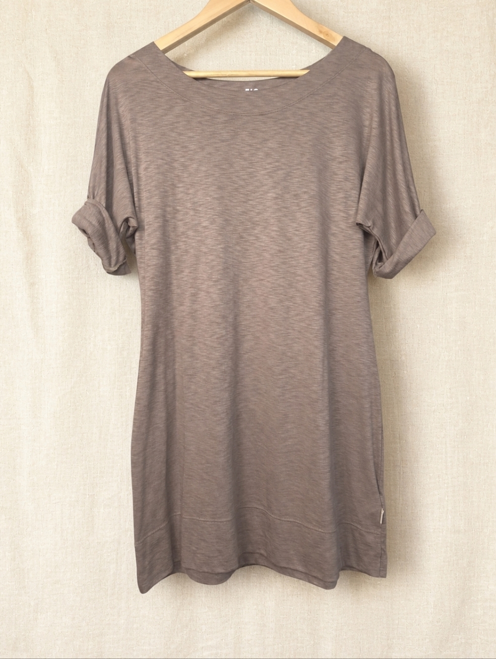 FIG Metro Modal Cotton T-Shirt Dress Taupe Rolled Sleeve Canada M